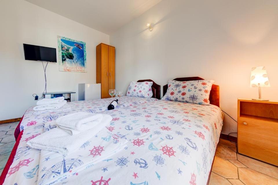 Sunny Grapes Apartments Budva Room photo
