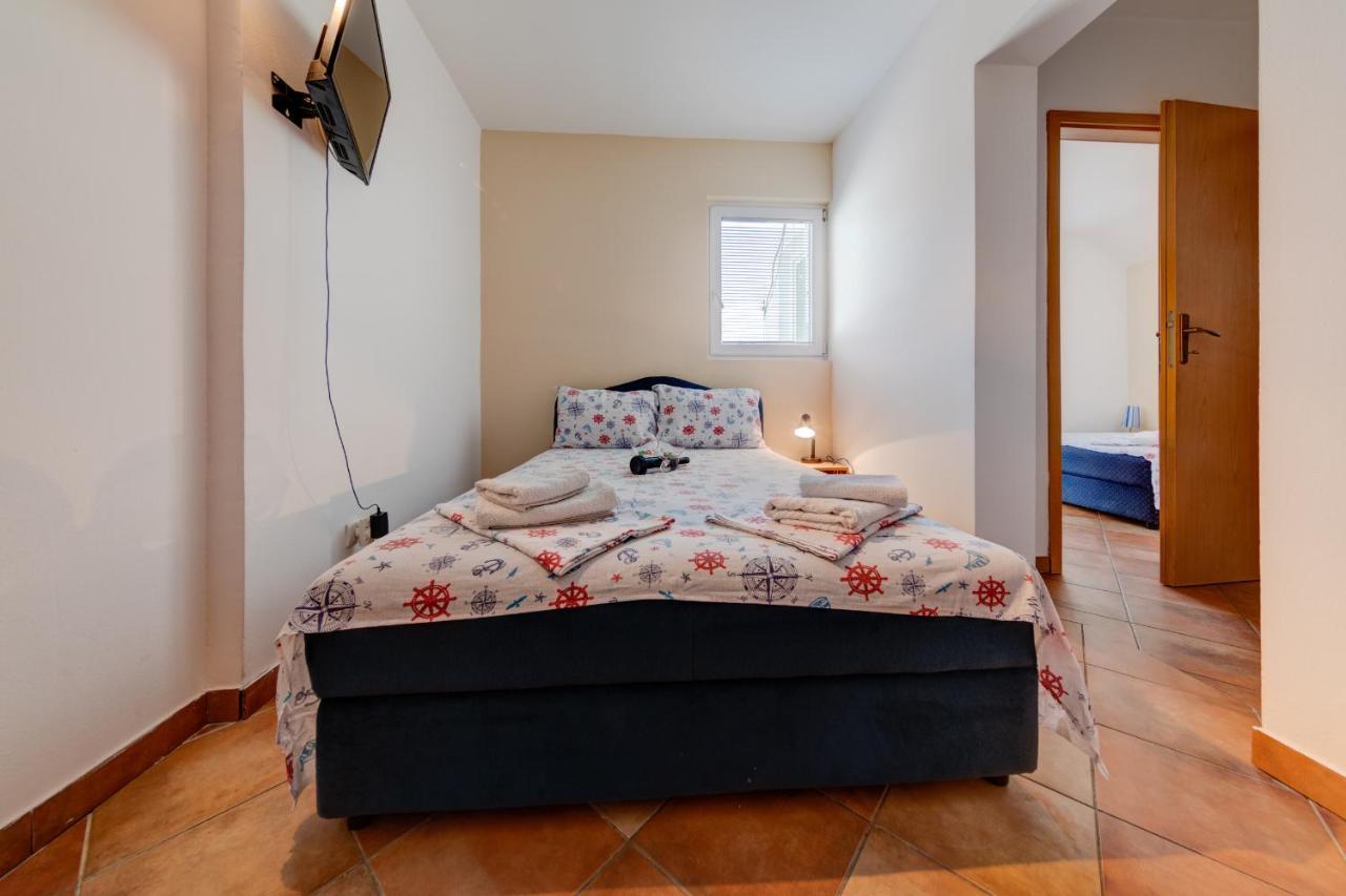 Sunny Grapes Apartments Budva Room photo